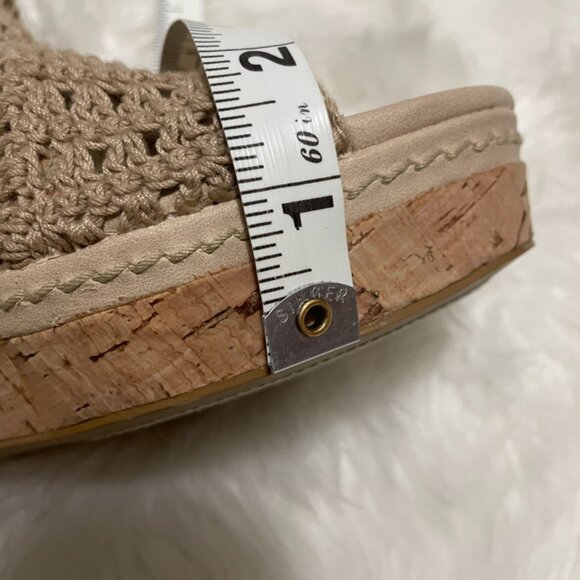 Size 10 Wedge Cork Macrame Sandals - Picture 10 of 11